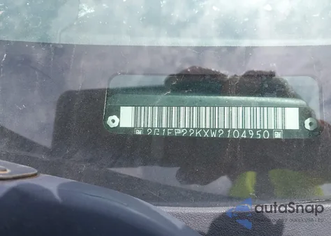 1998 Chevrolet Camaro z USA, uszkodzony, nr VIN 2G1FP22KXW2104950